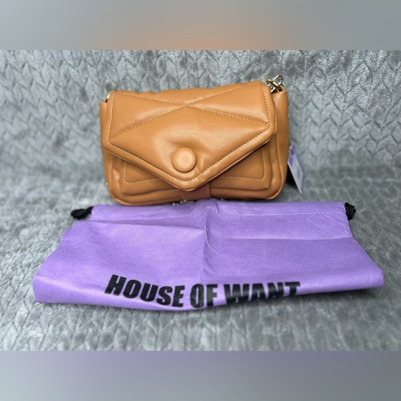 H.O.W. House Of Want - NWT Spendid Shoulder Crossbody, Toffee. - Picture 4 of 14